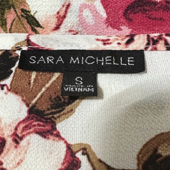 Sara Michelle || Woman’s Floral Top, Size Small - Picture 6 of 7